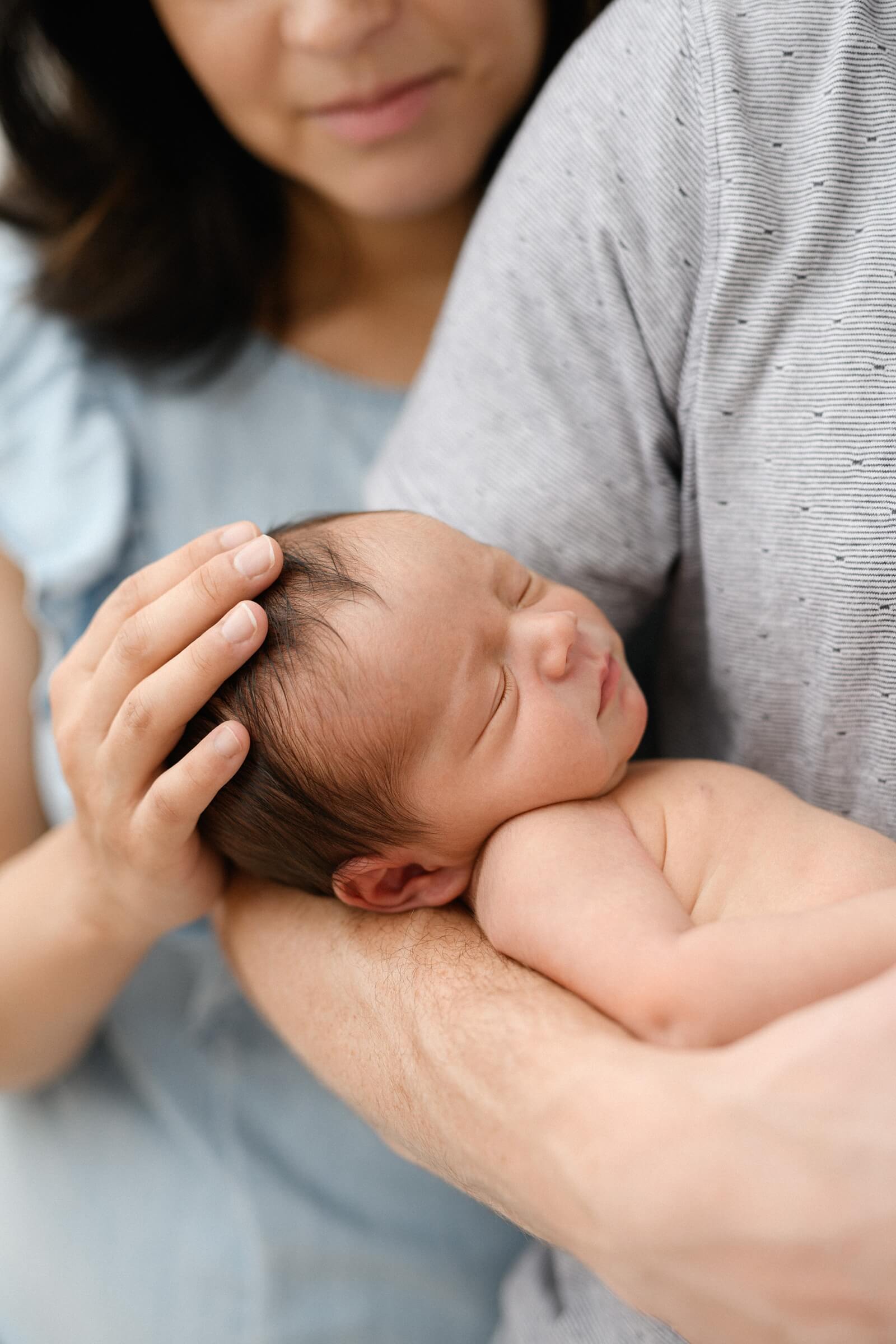 what to wear for newborn photos