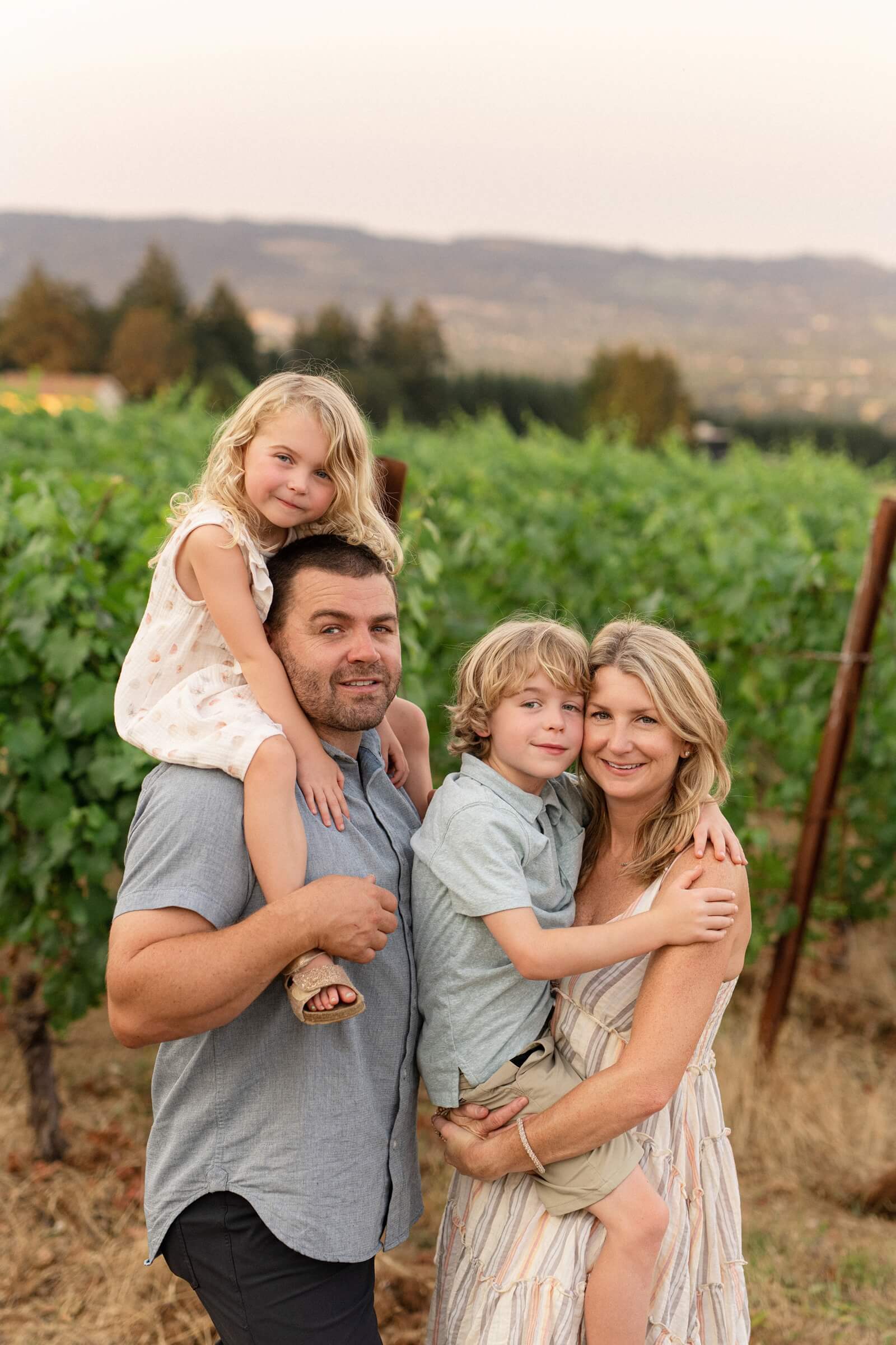 Newberg family photographer