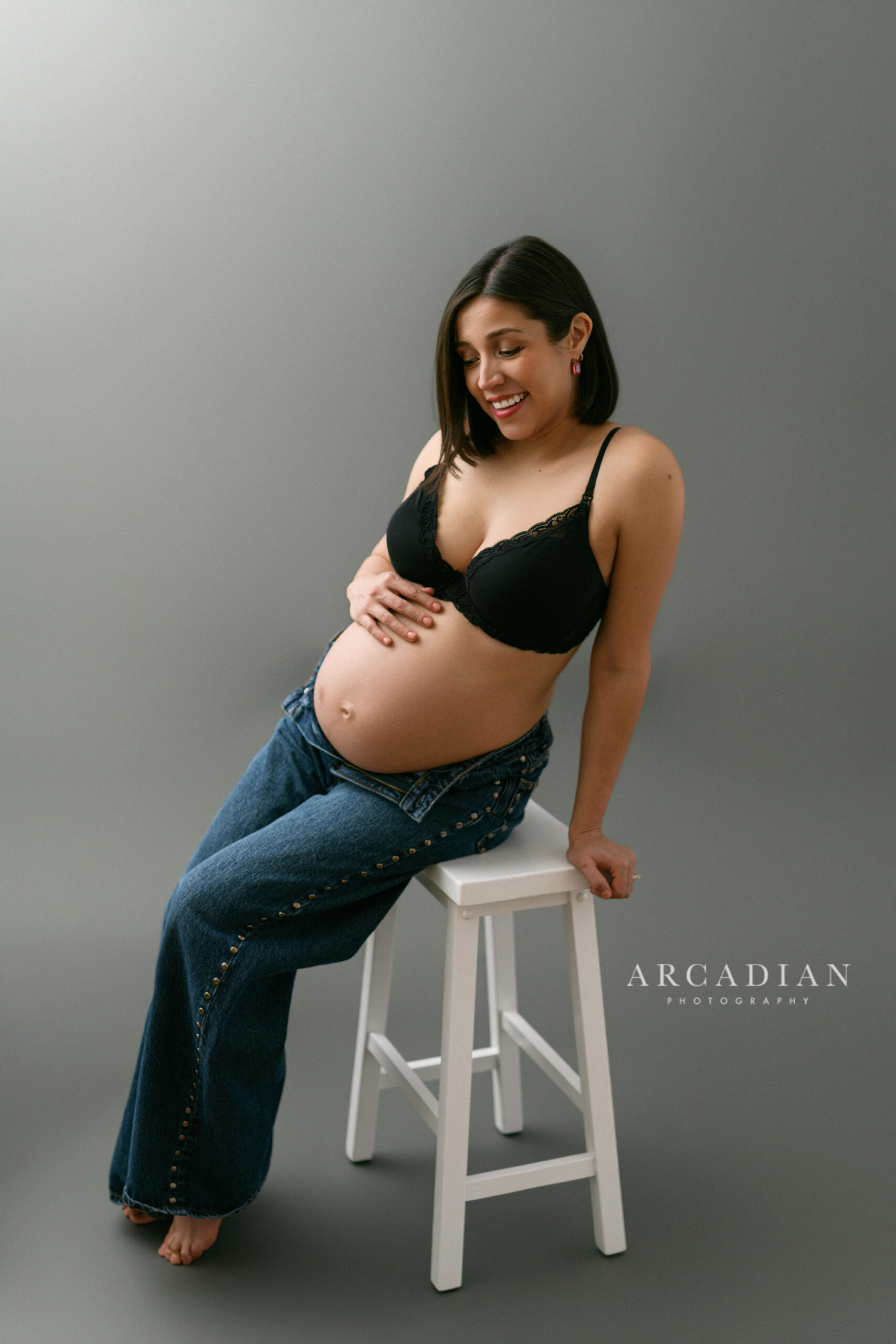 Boudoir Maternity Photographer near me in Portland, OR